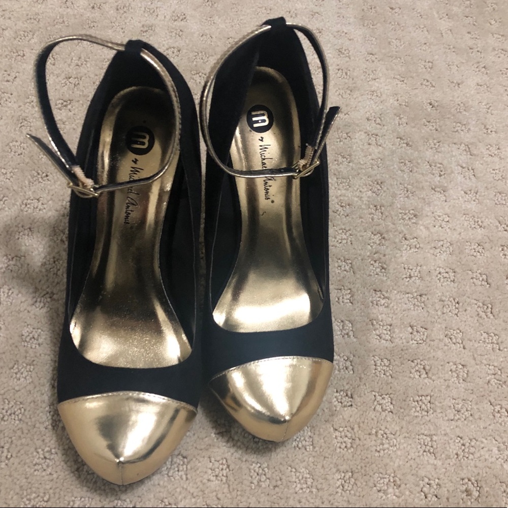 Michael Antonio Suede Black & Gold Pumps (Size: 7)